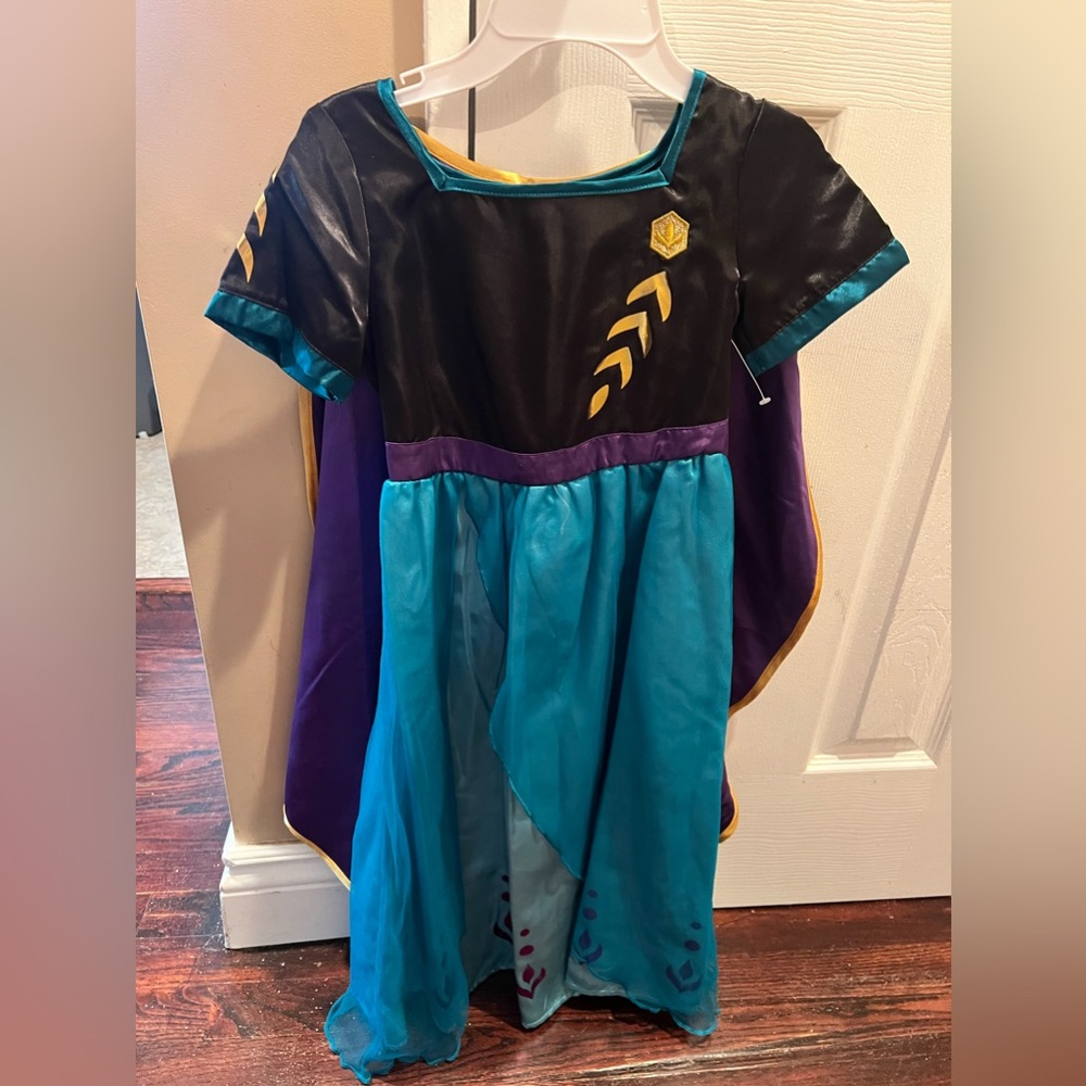 Disney Brand Anna Frozen Costume with Cape Size 5/6